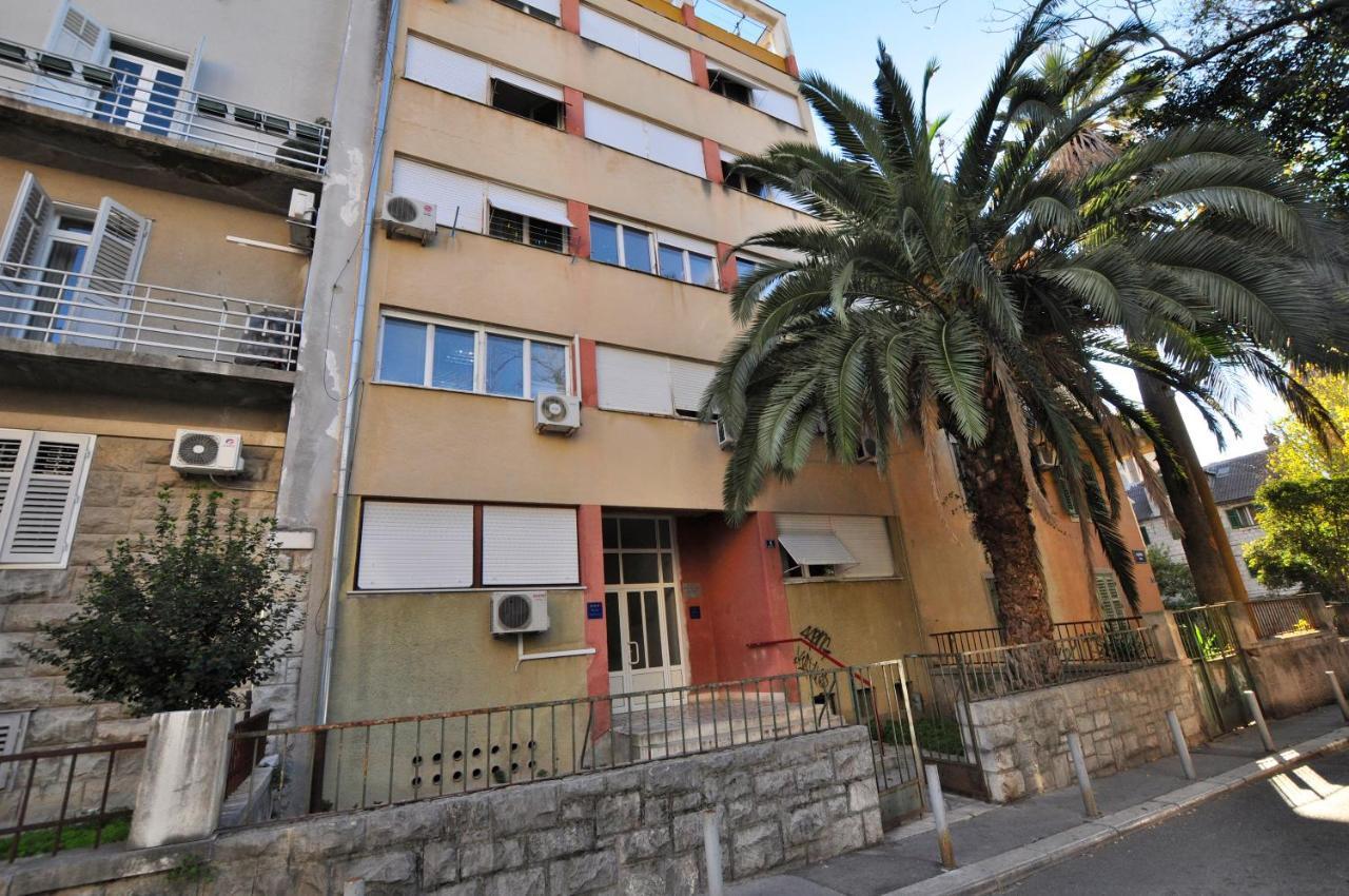 Room & Studio In The Centre Split Exteriér fotografie